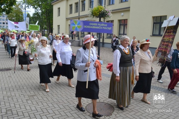 Ogres pilsētas svētku gājiens 2015