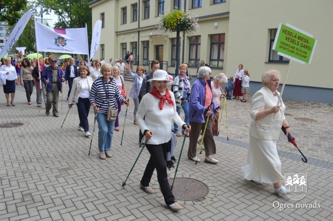 Ogres pilsētas svētku gājiens 2015