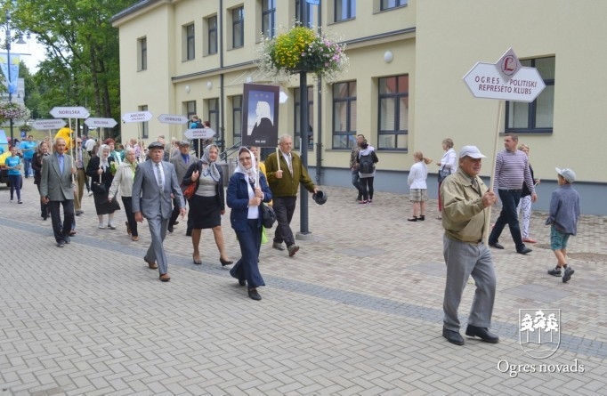 Ogres pilsētas svētku gājiens 2015