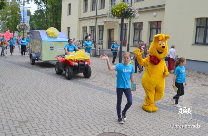 Ogres pilsētas svētku gājiens 2015