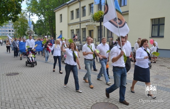 Ogres pilsētas svētku gājiens 2015