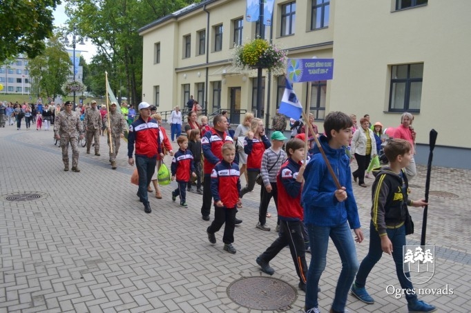 Ogres pilsētas svētku gājiens 2015