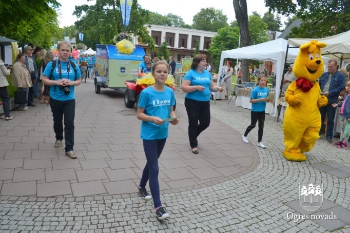 Ogres pilsētas svētku gājiens 2015