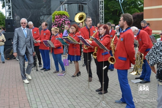Ogres pilsētas svētku gājiens 2015
