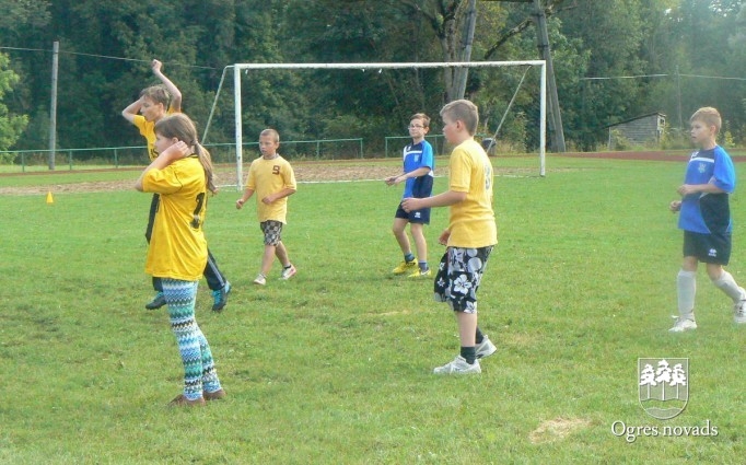 Taurupē futbola karaļu godā lēdmanieši un ogresgalieši