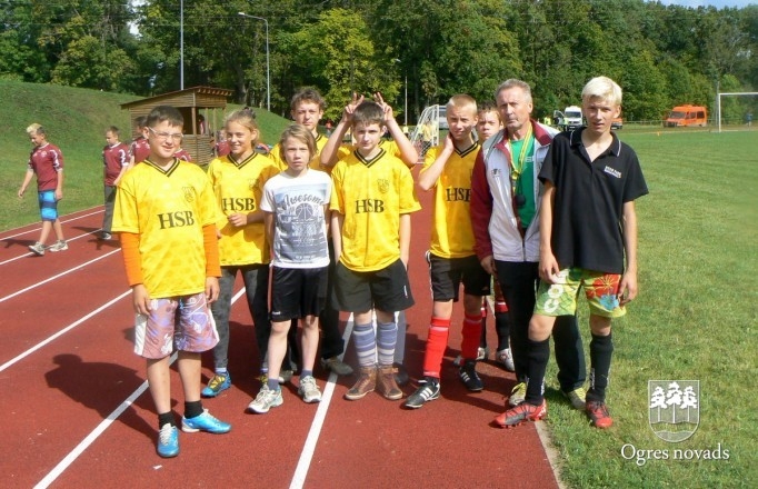 Taurupē futbola karaļu godā lēdmanieši un ogresgalieši