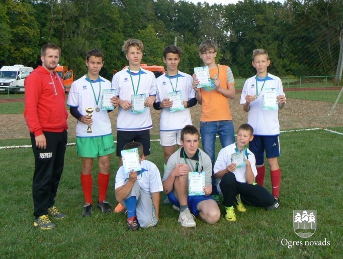 Taurupē futbola karaļu godā lēdmanieši un ogresgalieši