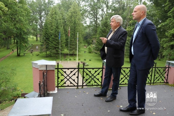 Komisija izvērtē izglītības iestāžu gatavību mācību gadam II