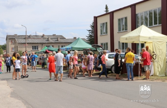 Taurupes svētki šogad veltīti Latvijas simtgadei