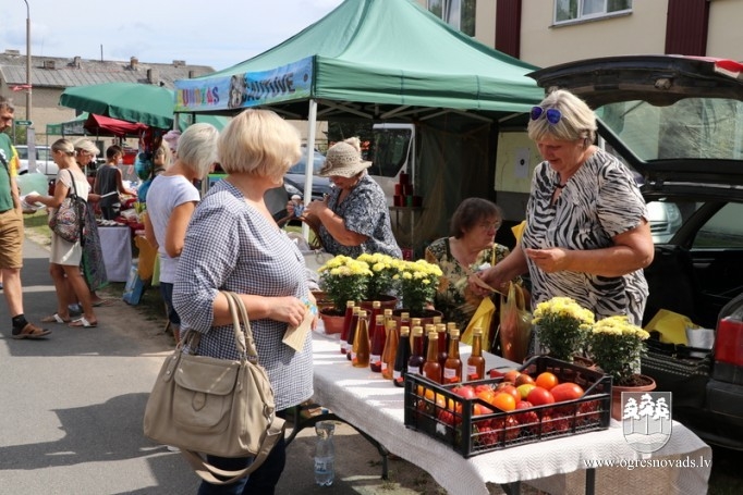 Taurupes svētki šogad veltīti Latvijas simtgadei