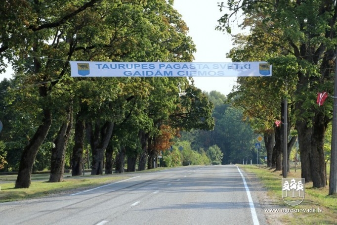 Taurupes svētki šogad veltīti Latvijas simtgadei