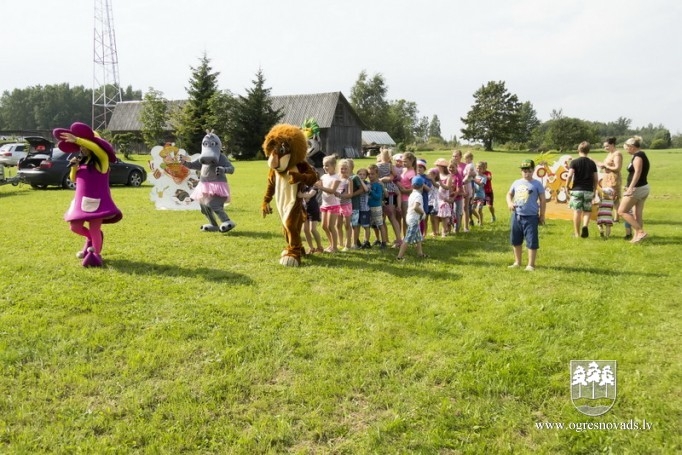 Taurupes pagasta svētki atklāj talantus visās paaudzēs