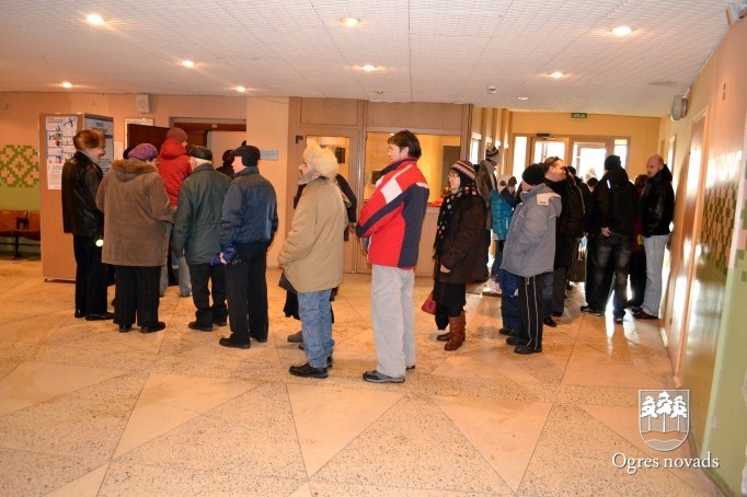 Tautas nobalsošana 2012. gada 18. februārī