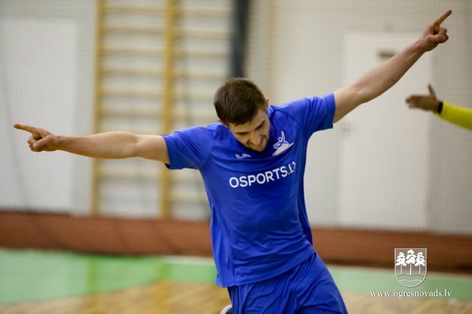 "Osports/ONSC" izcīna "Osports.lv" kausu telpu futbolā