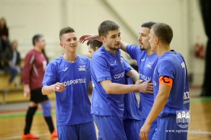 "Osports/ONSC" izcīna "Osports.lv" kausu telpu futbolā