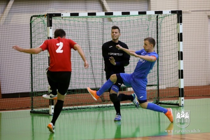 "Osports/ONSC" izcīna "Osports.lv" kausu telpu futbolā