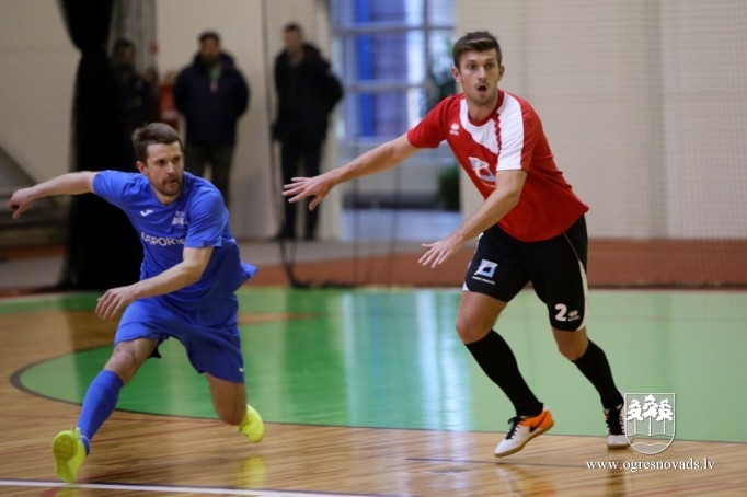 "Osports/ONSC" izcīna "Osports.lv" kausu telpu futbolā