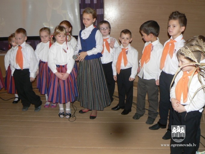 Tēvzemes nedēļa Taurupes pamatskolā