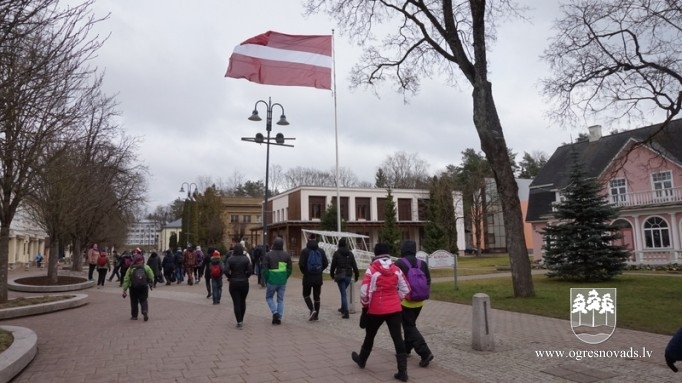 Tūrisma informācijas centrs 20.dzimšanas dienu svin pārgājienā pa Ogri