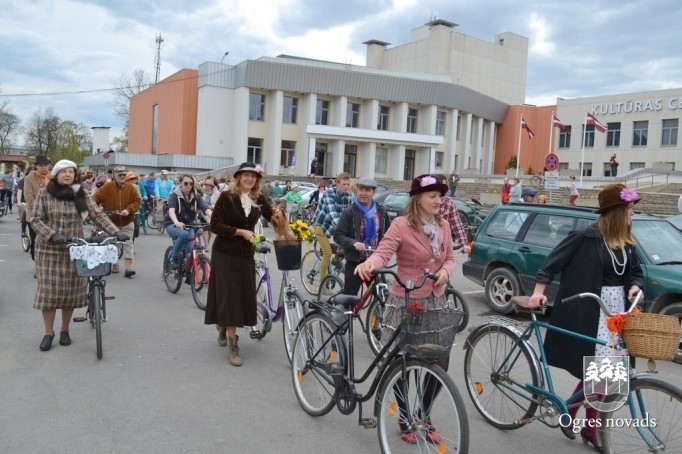 Noticis otrais tvīda brauciens Ogrē