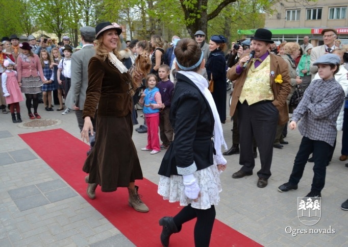 Noticis otrais tvīda brauciens Ogrē