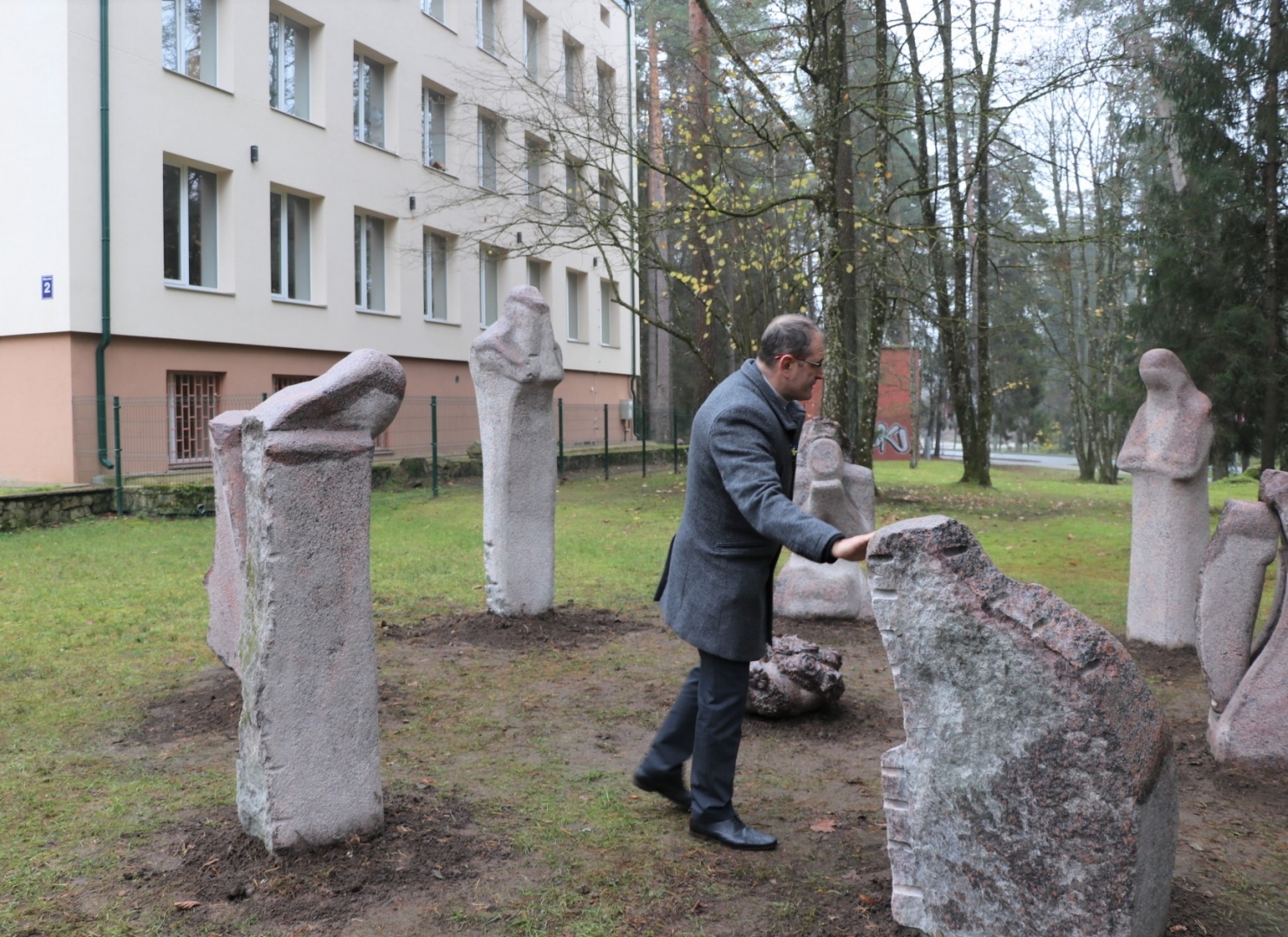 Ogri rotā piemiņas ansamblis “Ukrainas vainags”