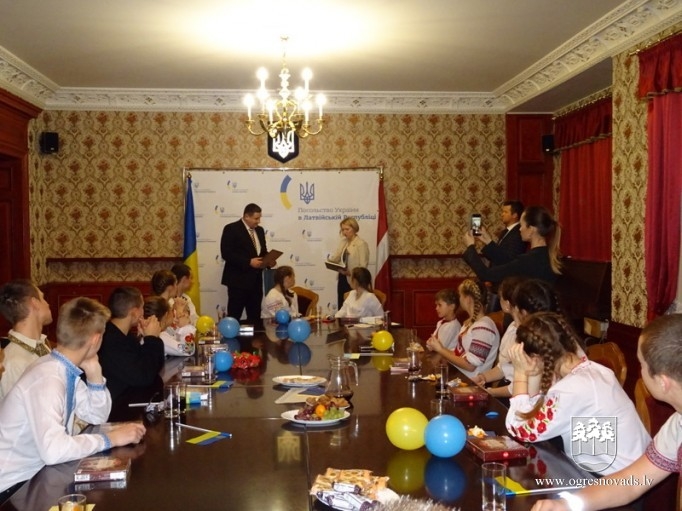 Bērni un jaunieši no Ukrainas viesojās Ogrē