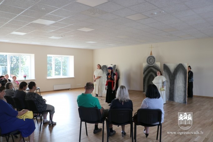 Integratīvā teātra “Ārpus Robežām” izrāde