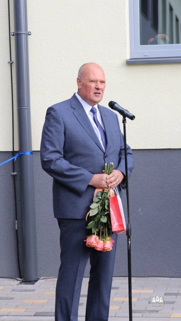 Apsveicēju uzrunas