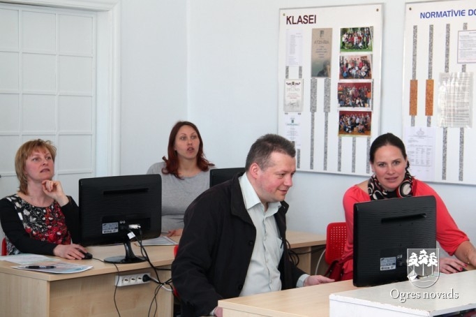 Vecāku diena Suntažu vidusskolā (foto: Andris Linde)