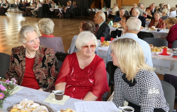 Ogres seniori svin Veco ļaužu dienu