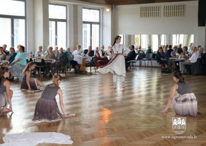 Ogres seniori svin Veco ļaužu dienu