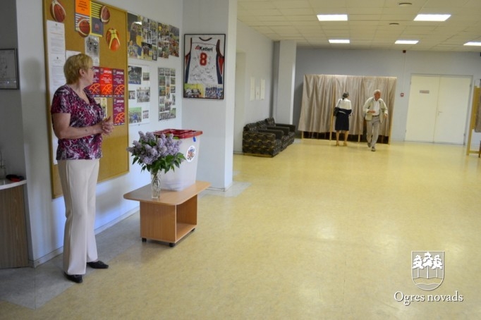 Eiroparlamenta vēlēšanas. 24.maija rīts