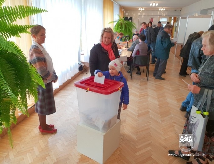 Suntažos vēlēšanu dienā gadatirgus un balle