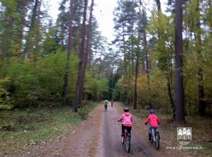 No jūnija līdz oktobrim ogrēnieši apmeklēja velobraukšanas nodarbības