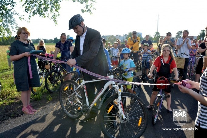 Pirms Mūzikas svētku ieskaņas koncerta atklāj jauno veloceliņu