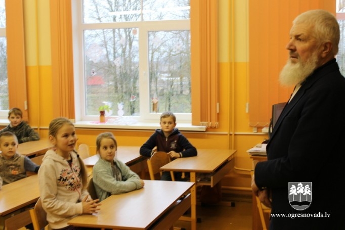 Vecvecāku diena Madlienas vidusskolā