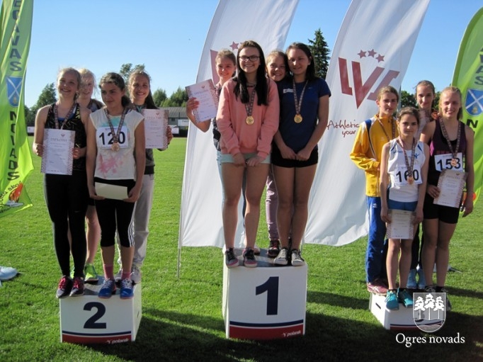 Vieglatlētiem piecas medaļas Latvijas čempionātā