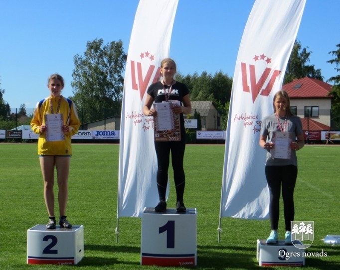 Vieglatlētiem piecas medaļas Latvijas čempionātā