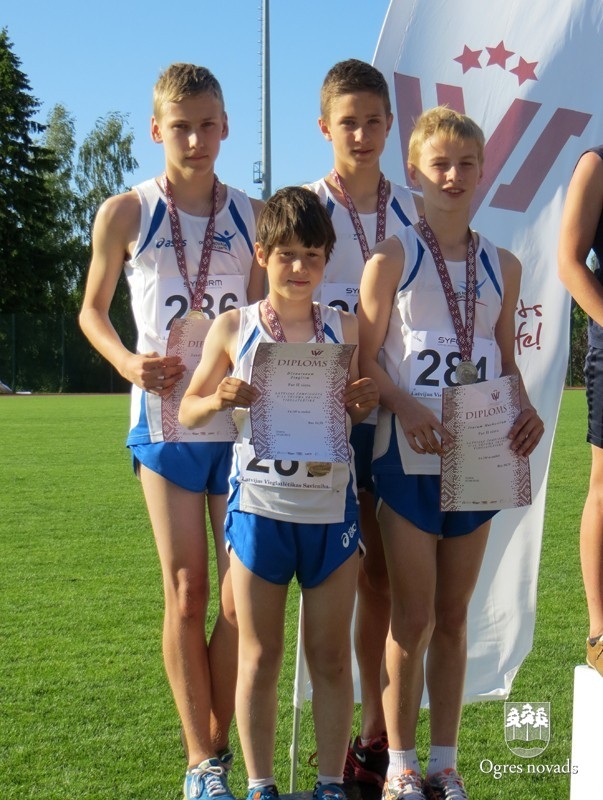 Vieglatlētiem piecas medaļas Latvijas čempionātā