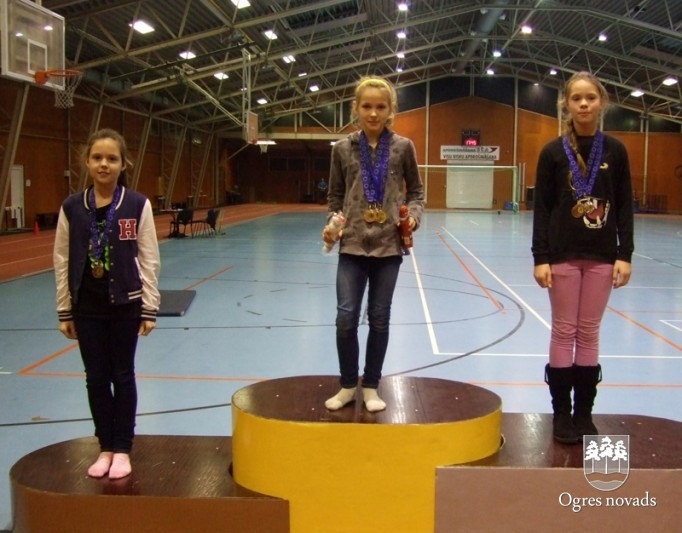 D grupas vieglatlētiem sešas godalgas Limbažos
