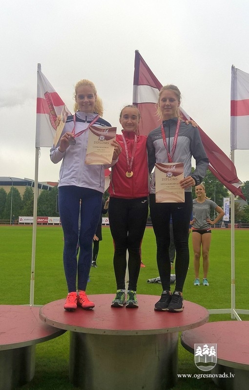 Ogres NSC vieglatlētiem sešas Latvijas čempionāta medaļas