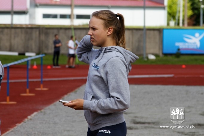 Ogres novada vieglatlētiem Jaunatnes olimpiādē 10 medaļu