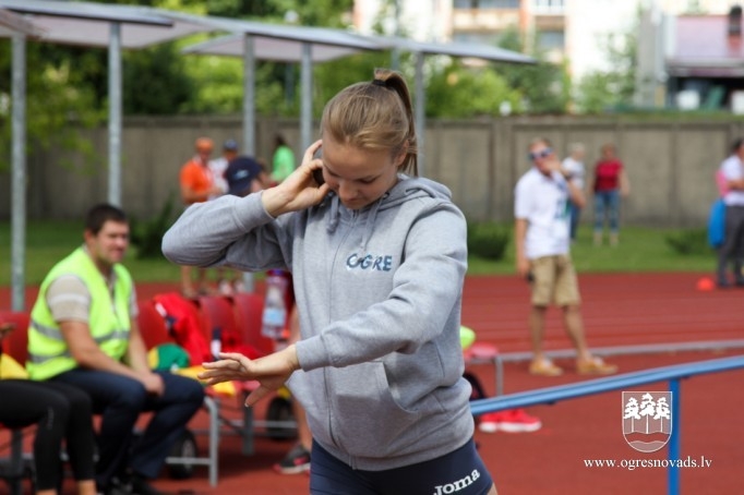 Ogres novada vieglatlētiem Jaunatnes olimpiādē 10 medaļu