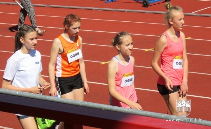 Ogres NSC audzēkņiem piecas medaļas IAAF vieglatlētu dienā