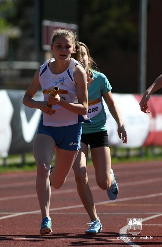 Ogres NSC audzēkņiem piecas medaļas IAAF vieglatlētu dienā