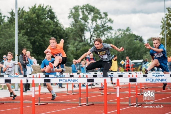 Ogres NSC jaunajiem vieglatlētiem medaļas Latvijas čempionātā