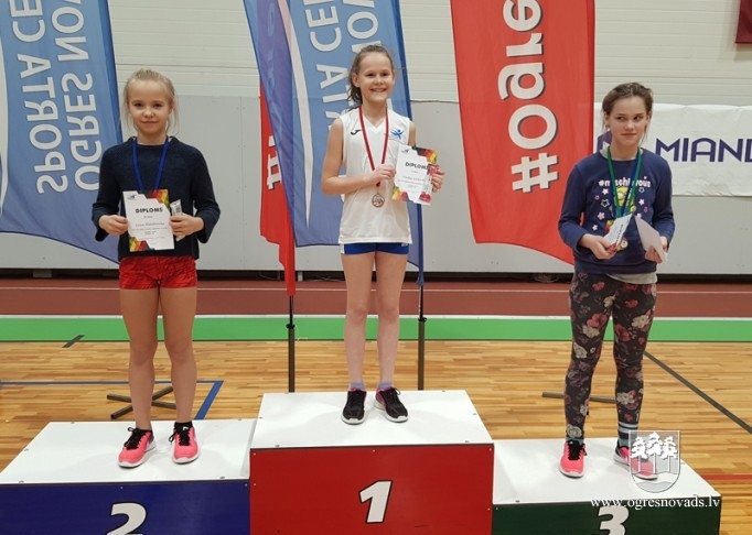 Jaunajiem Ogres NSC vieglatlētiem trīs zelta un viena bronzas medaļa