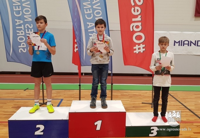 Jaunajiem Ogres NSC vieglatlētiem trīs zelta un viena bronzas medaļa