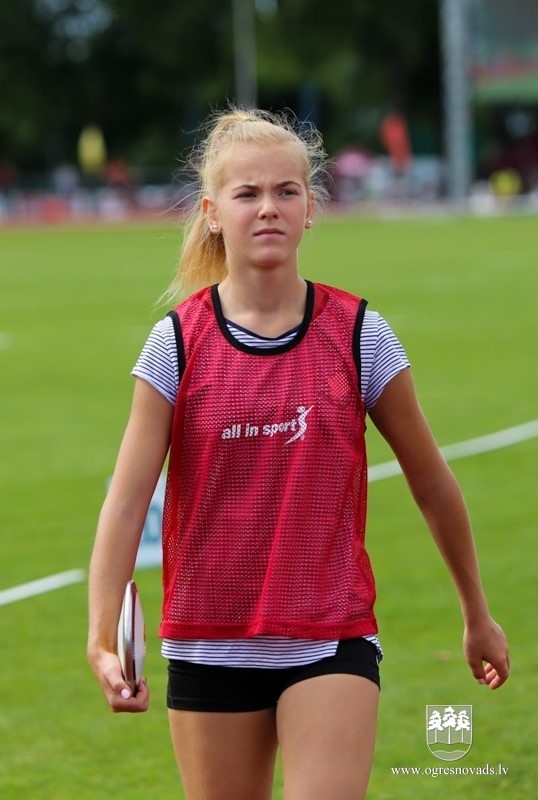 Ogres vieglatlētiem astoņas medaļas Latvijas čempionātā